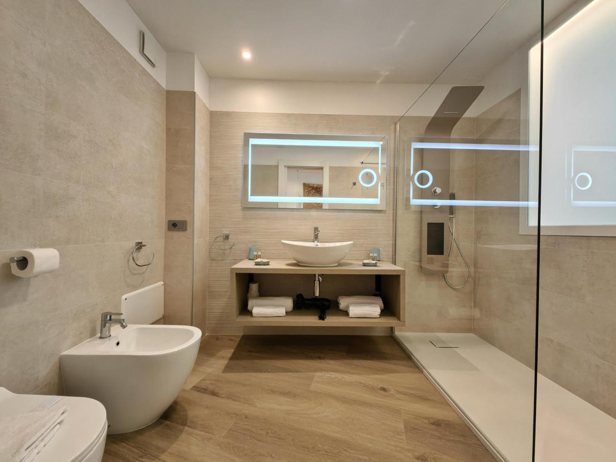 Galleria Roma Art Guesthouse Ористано Екстериор снимка